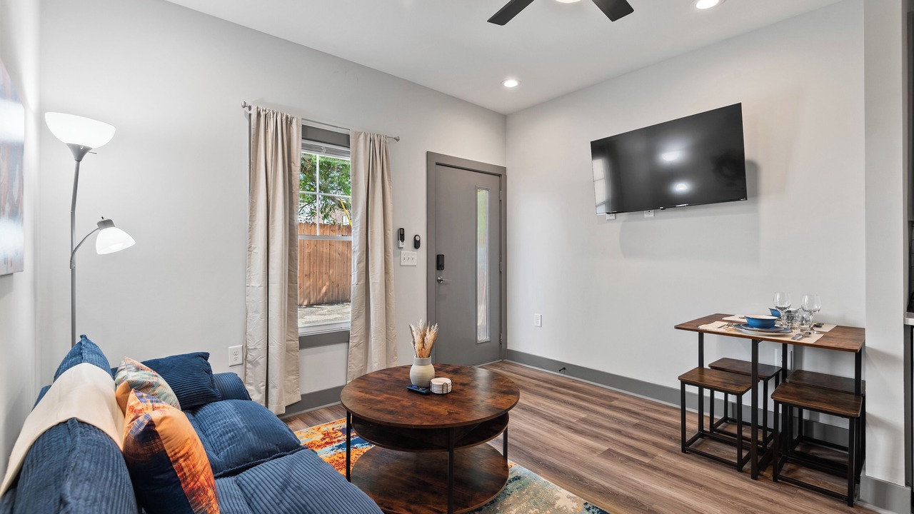 Photo of Livingroom in Rocky Mount