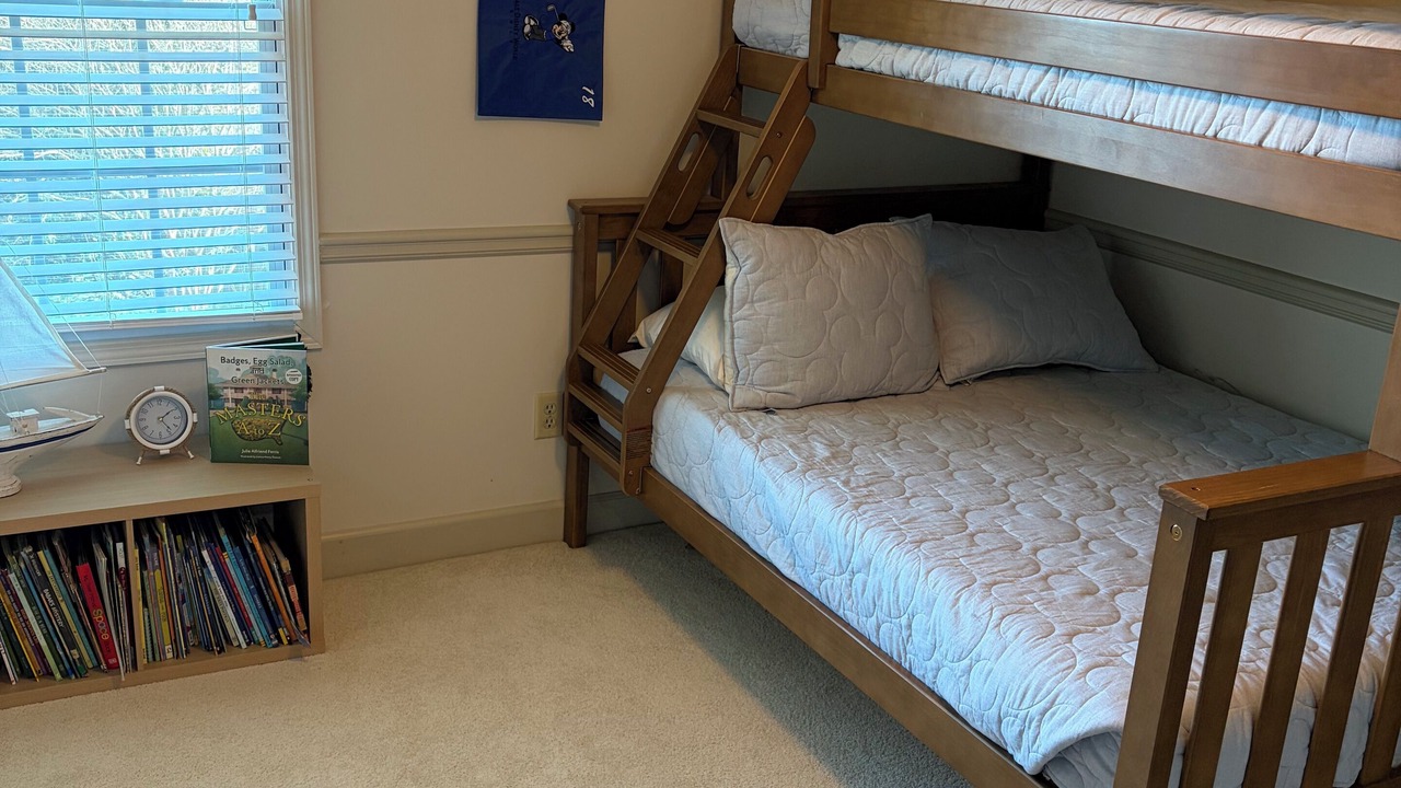 Photo of Bedroom in Summerville