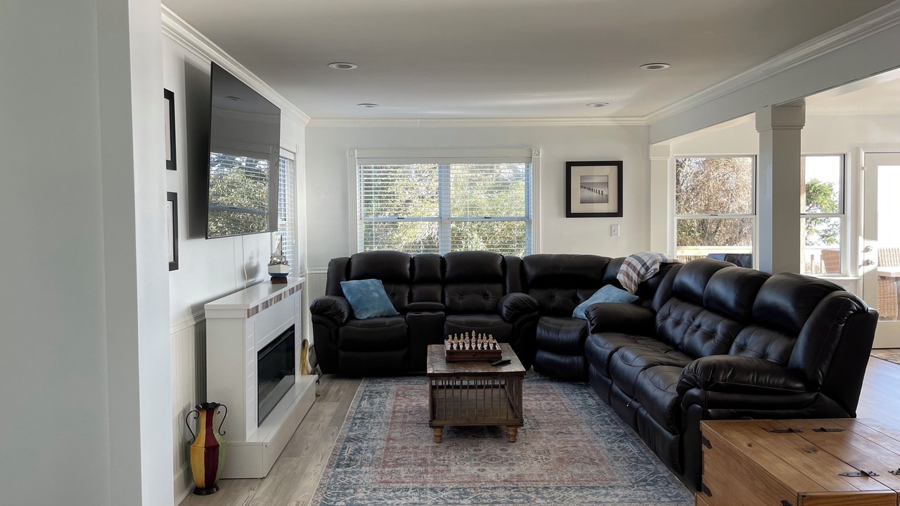Photo of Livingroom in Carteret County