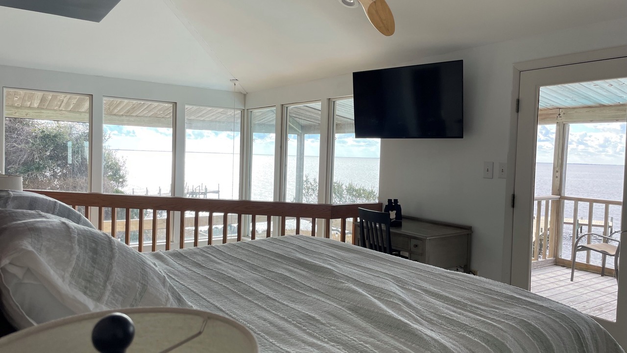Photo of Bedroom in Carteret County