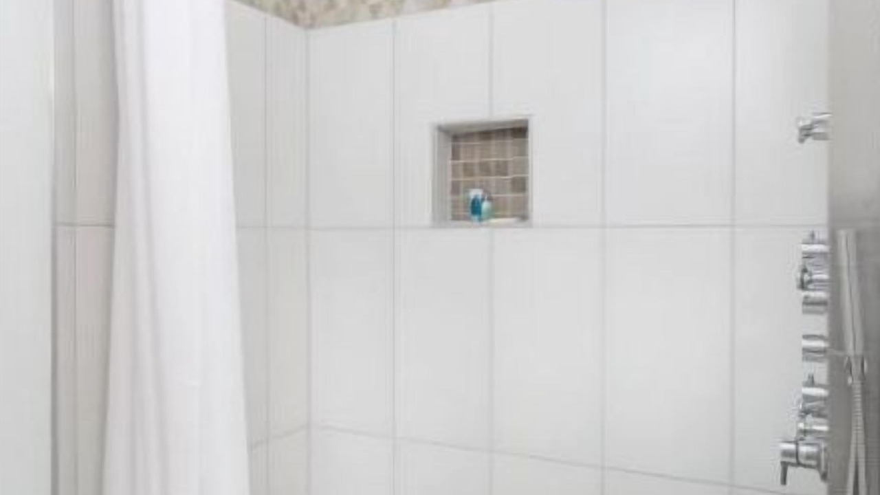 Photo of Bathroom in Stonecrest