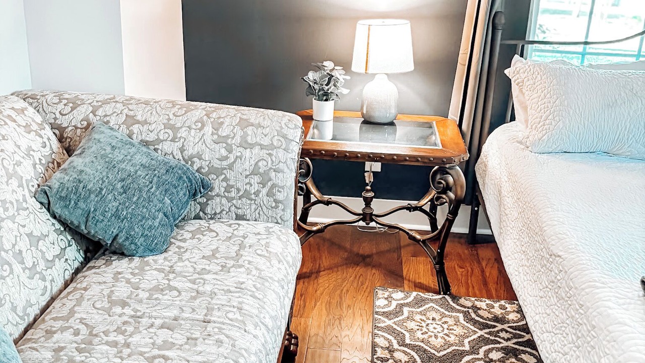 Photo of Livingroom in Franklinton