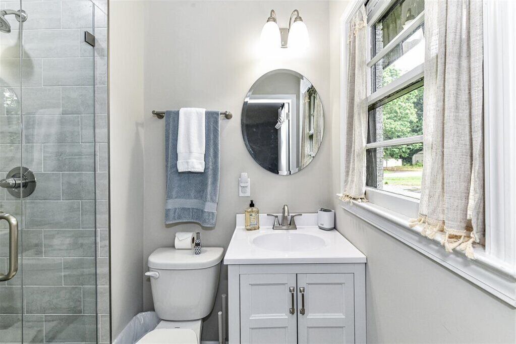 Photo of Bathroom in Unionville