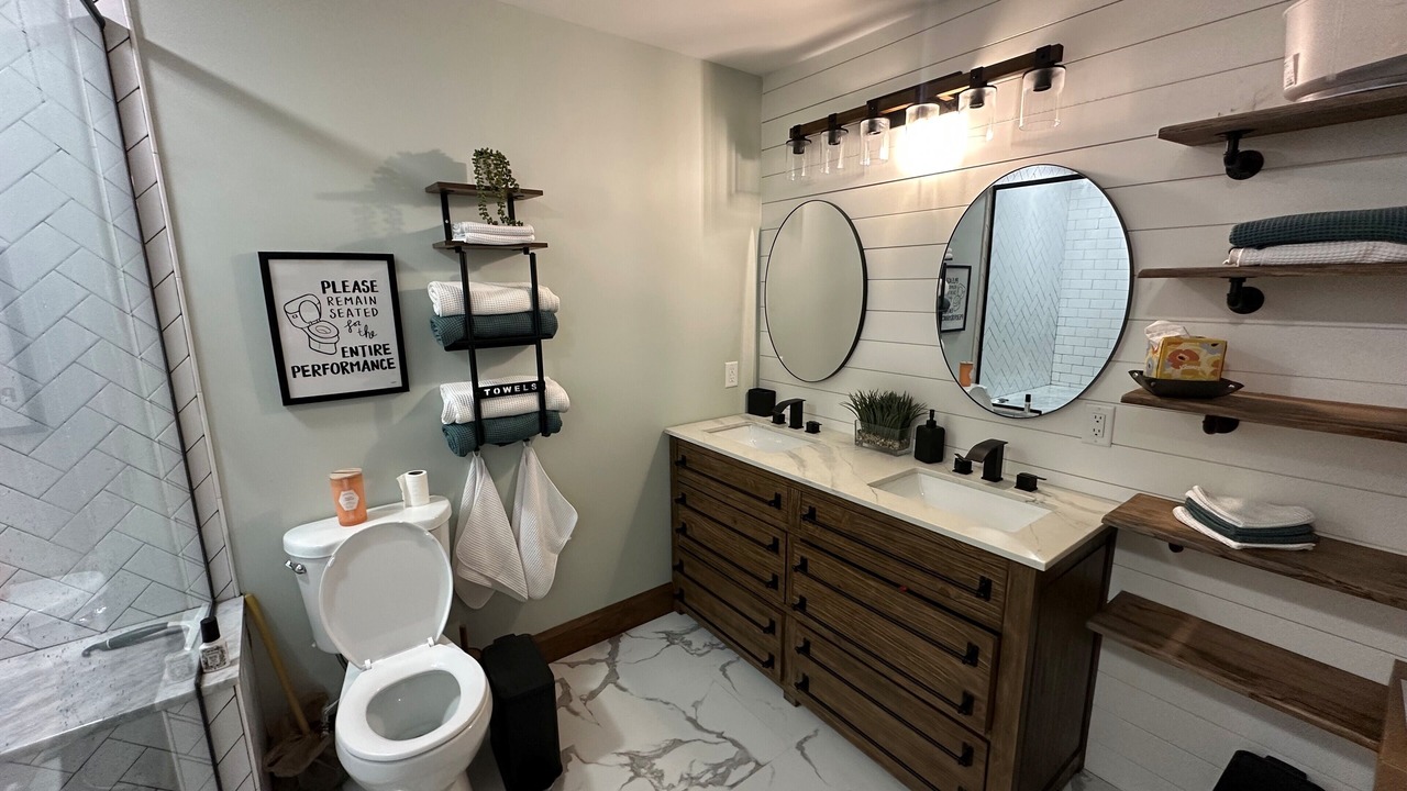 Photo of Bathroom in Horse Shoe