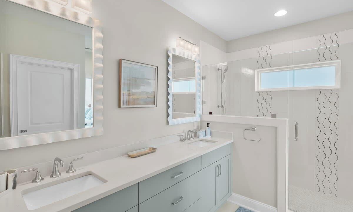 Photo of Bathroom in Wilmington Beach