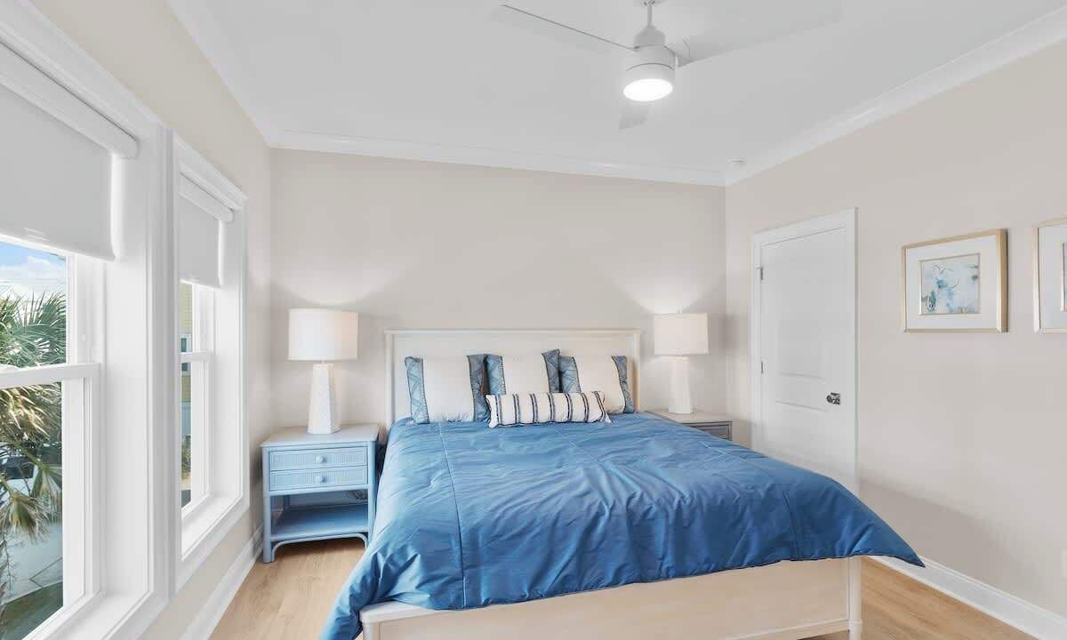 Photo of Bedroom in Wilmington Beach