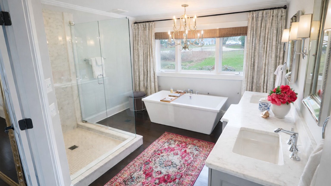 Photo of Bathroom in Lake Norman of Catawba