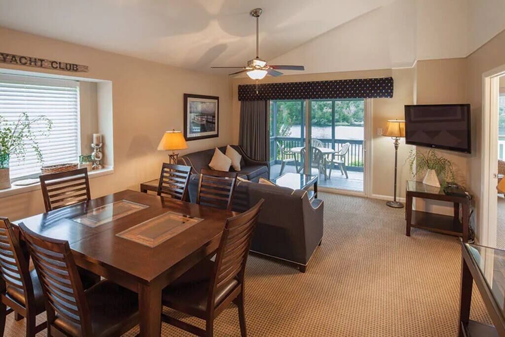 Photo of Livingroom in Fairfield Harbour