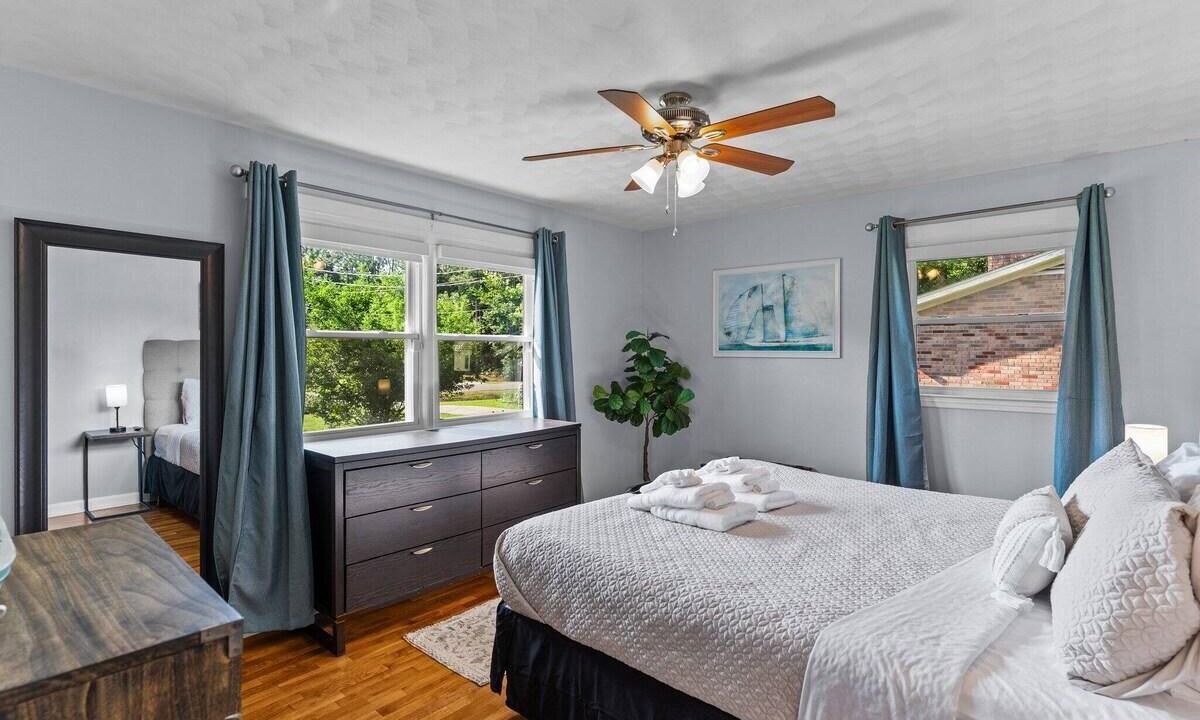 Photo of Bedroom in Murraysville
