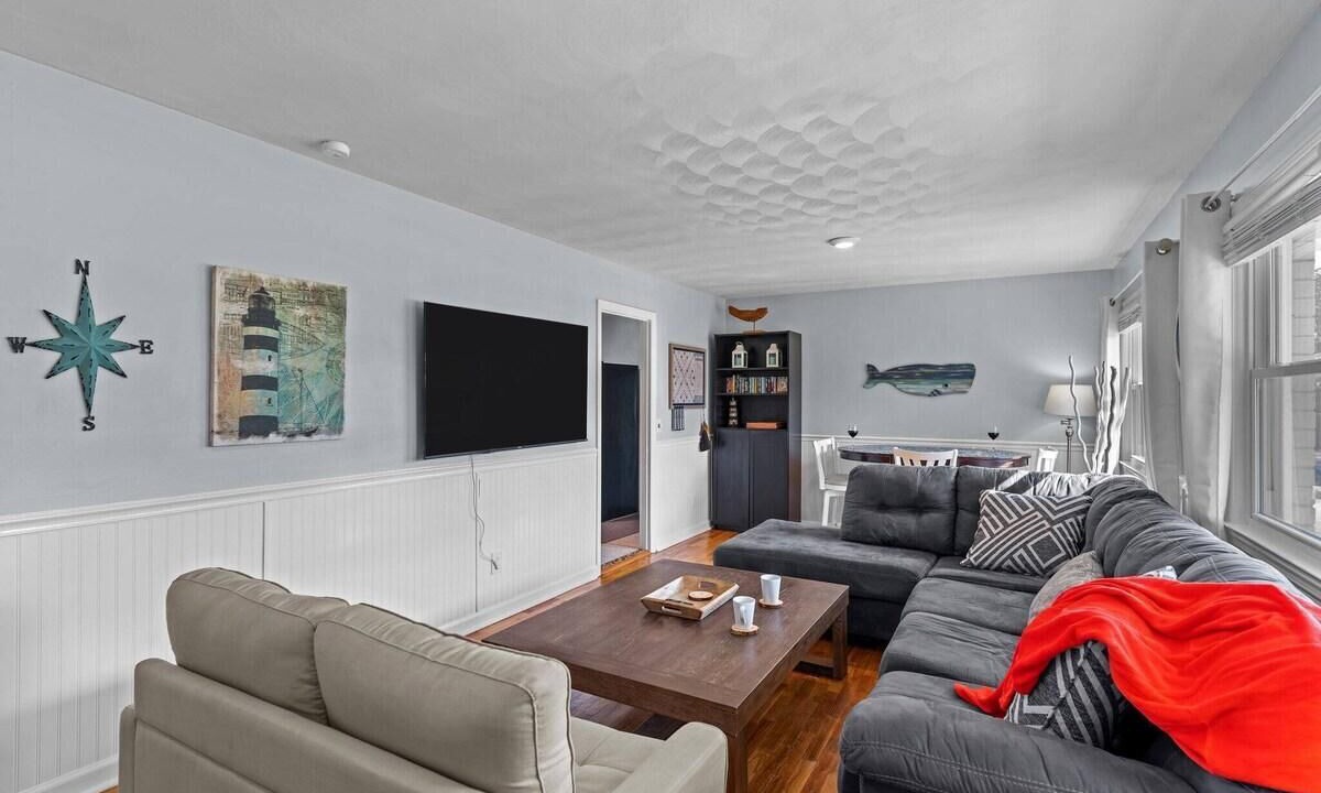 Photo of Livingroom in Murraysville