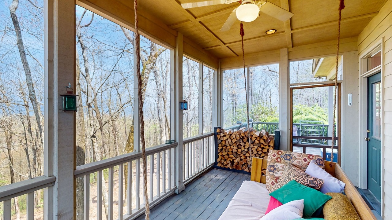 Photo of Patio Balcony in Rosman