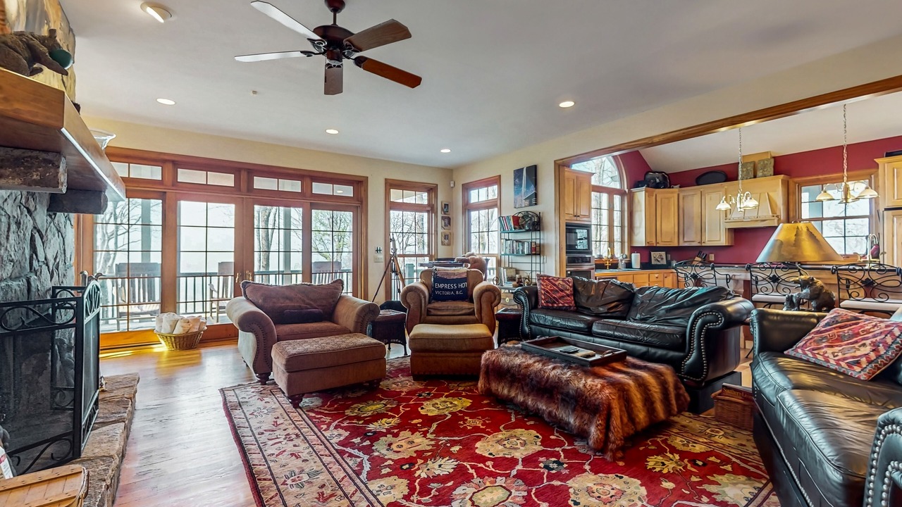 Photo of Livingroom in Rosman
