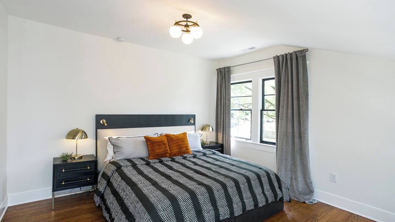 Photo of Bedroom in Hillsboro Village
