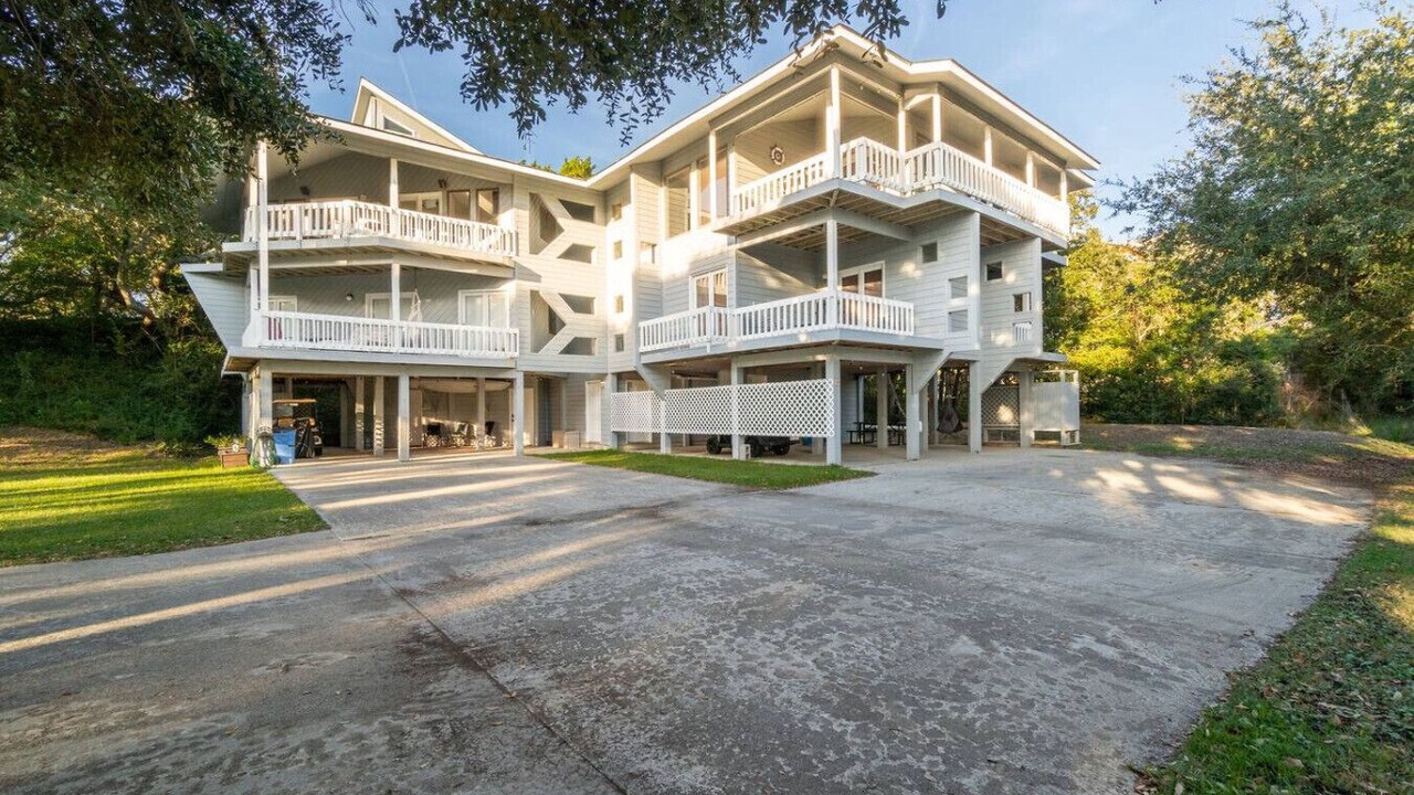 Photo of Outdoor in The Point