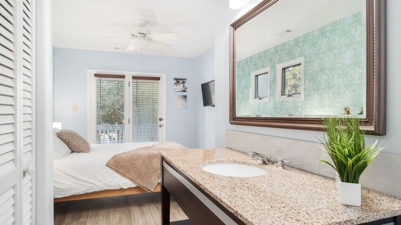 Photo of Bathroom in The Point