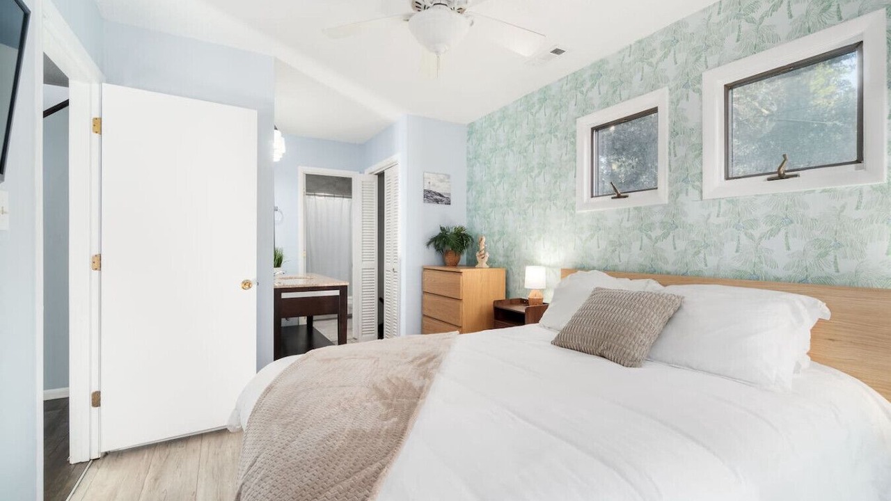 Photo of Bedroom in The Point
