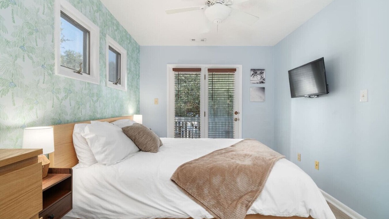 Photo of Bedroom in The Point