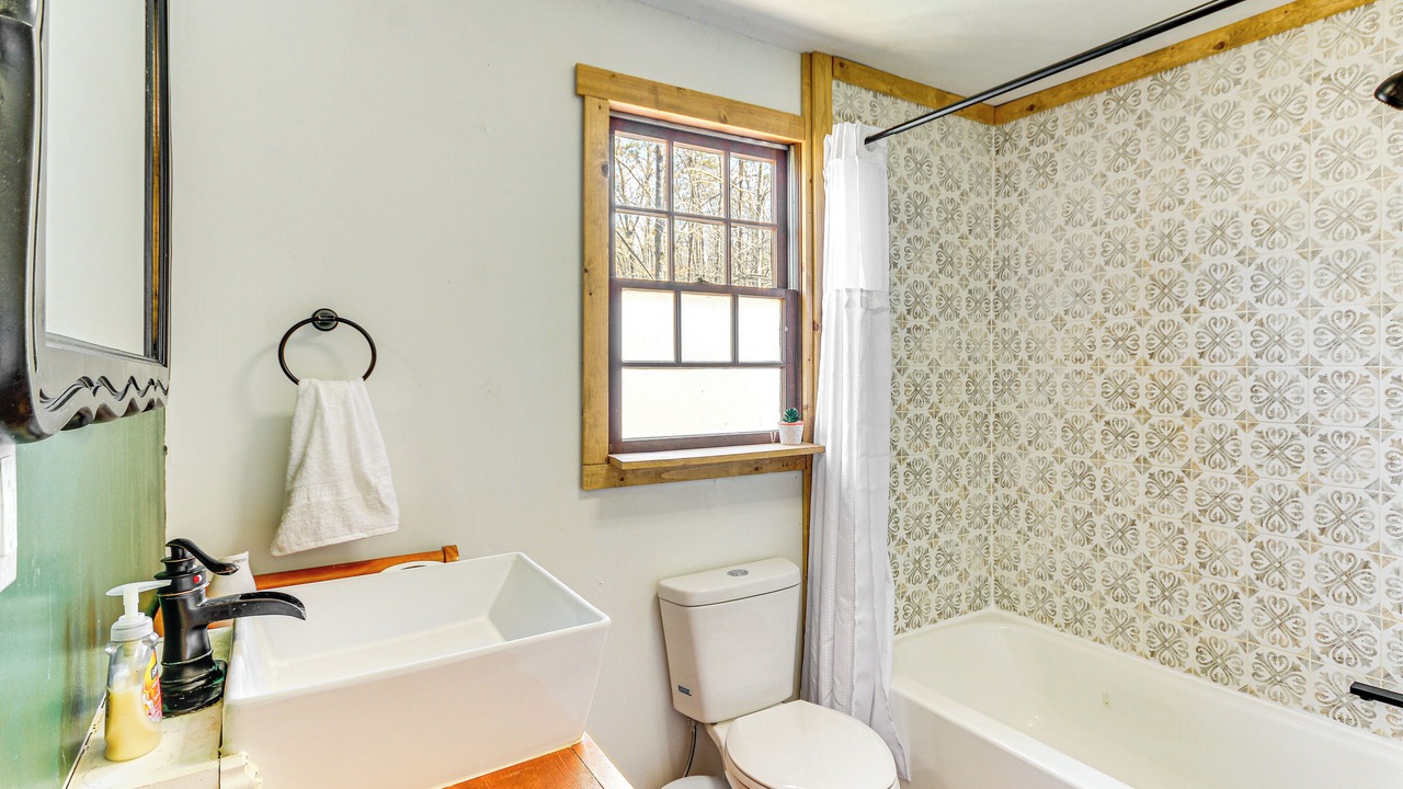 Photo of Bathroom in Stokes