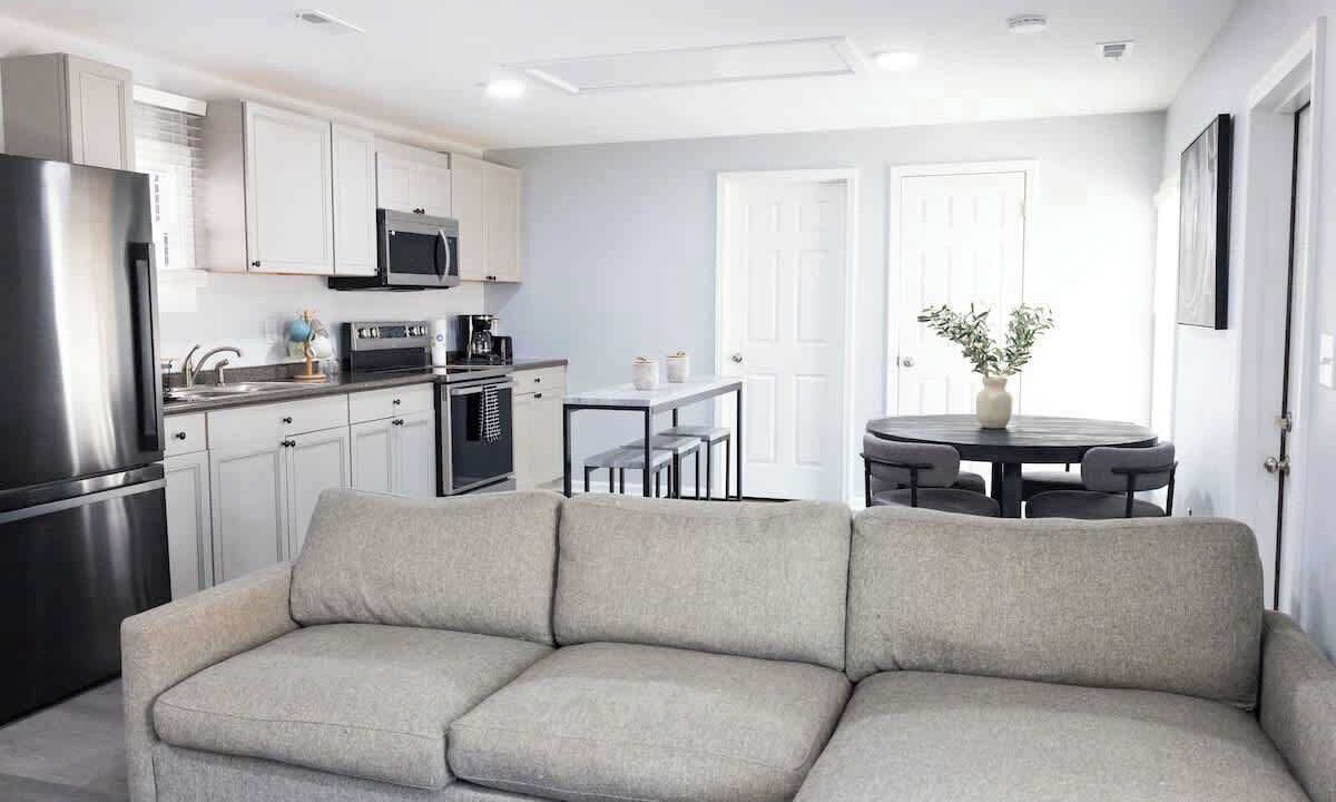 Photo of Livingroom in Burlington