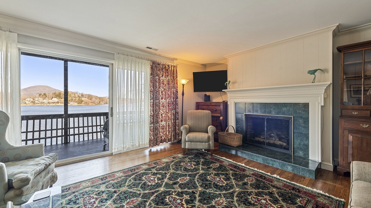 Photo of Livingroom in Lake Junaluska