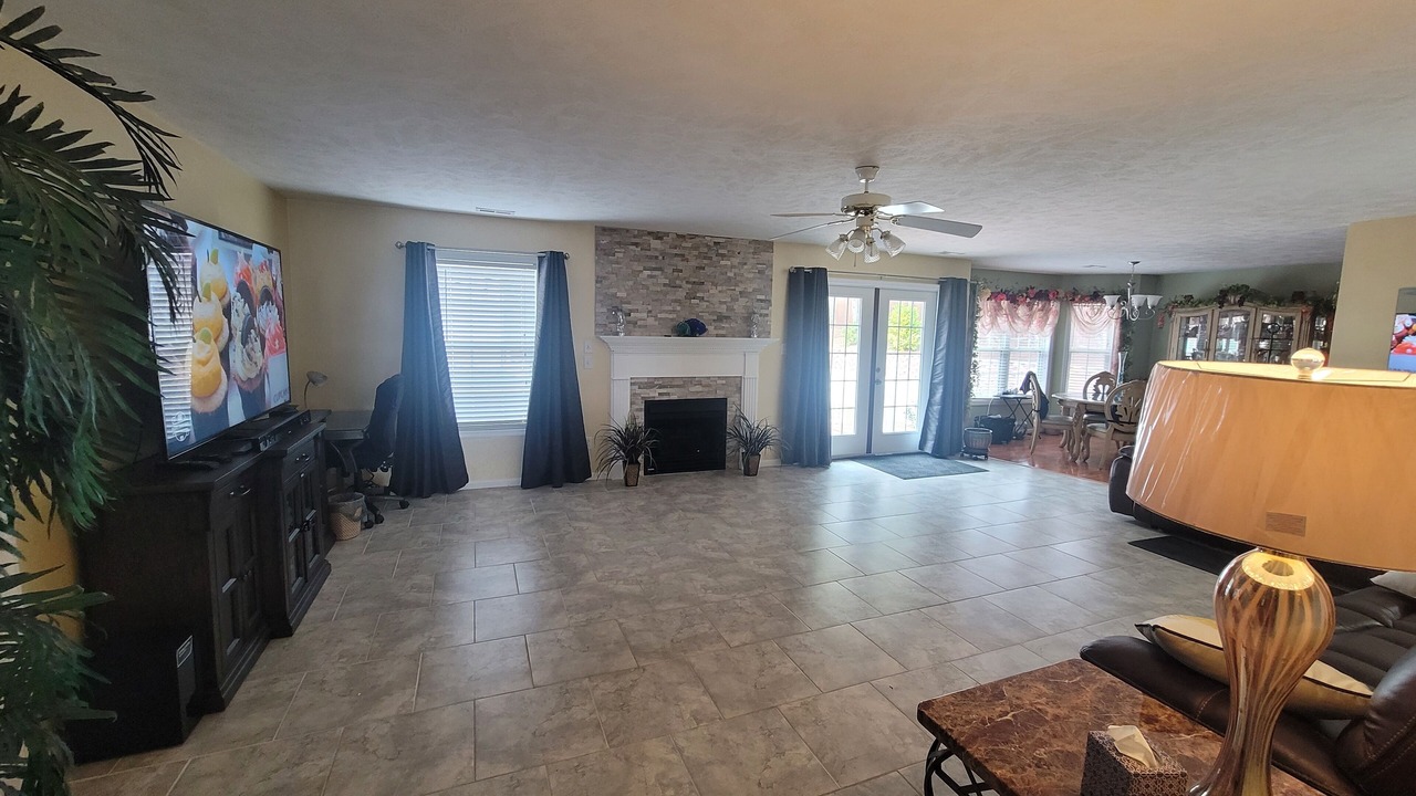 Photo of Livingroom in South View