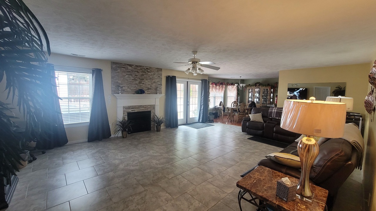 Photo of Livingroom in South View