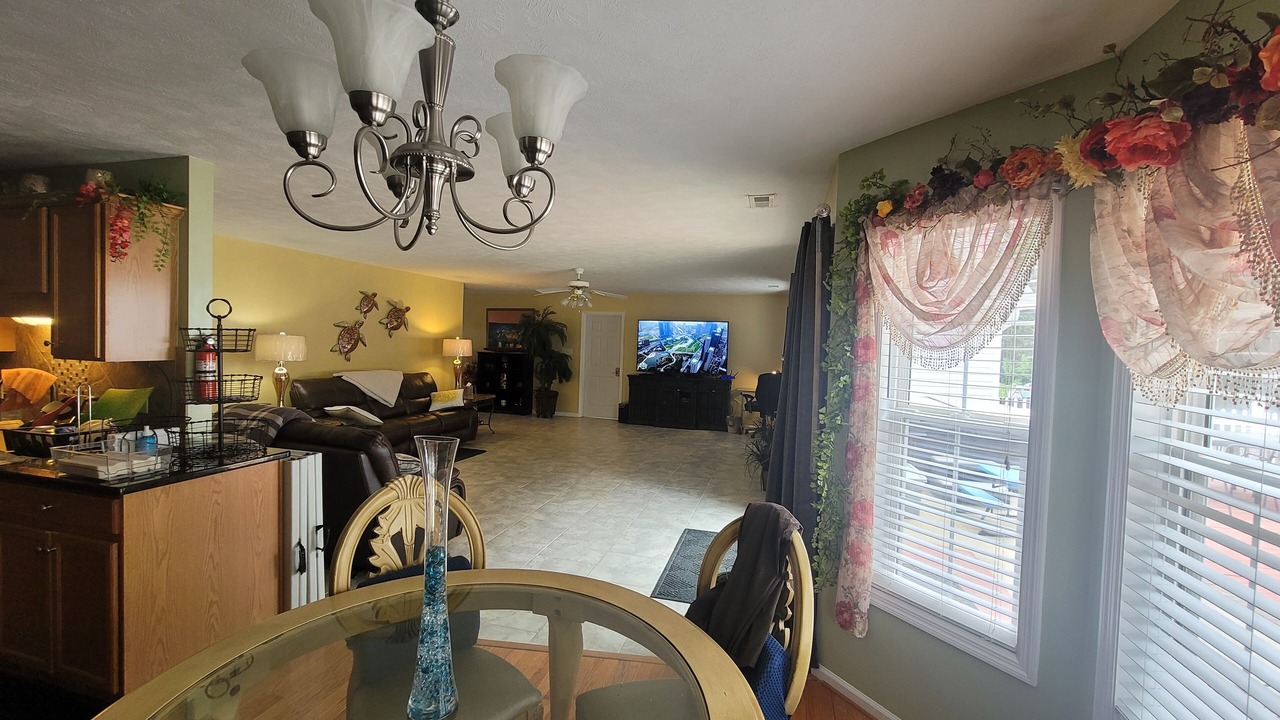 Photo of Livingroom in South View