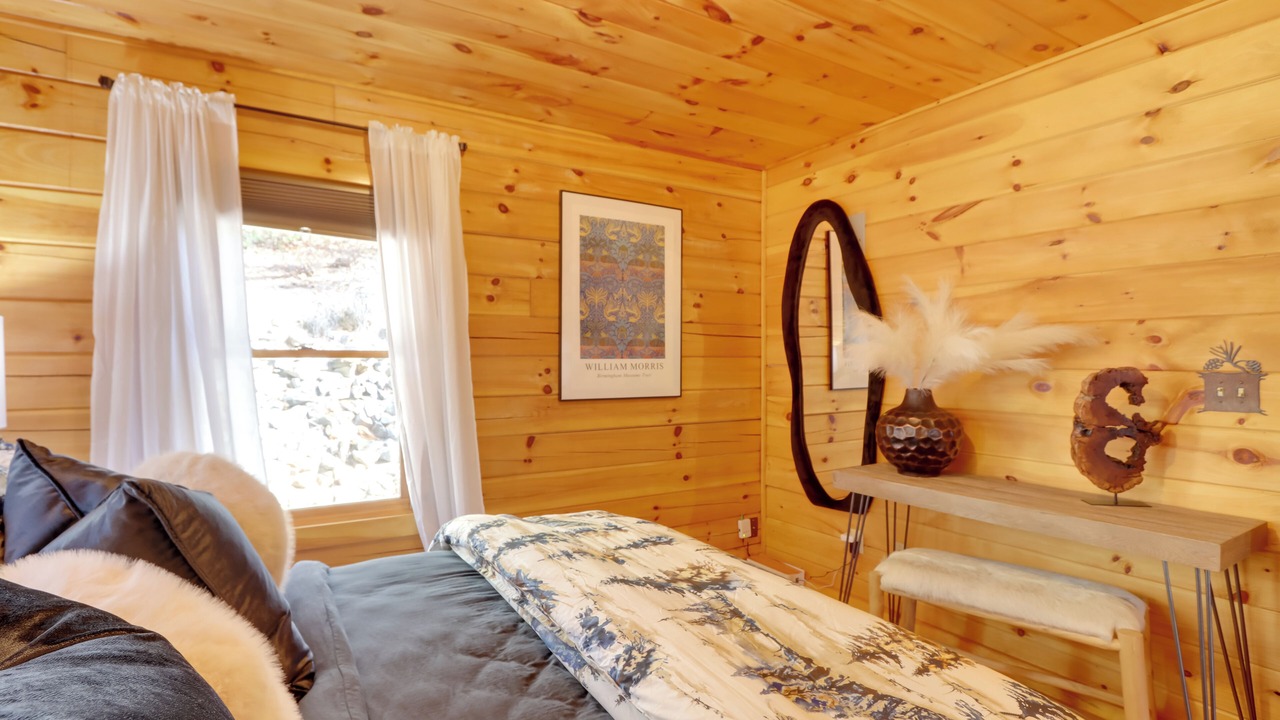 Photo of Bedroom in Murphy