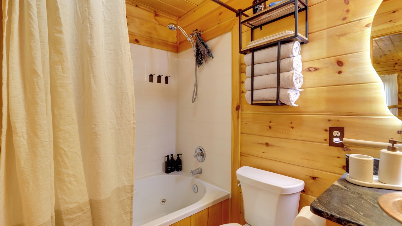 Photo of Bathroom in Murphy