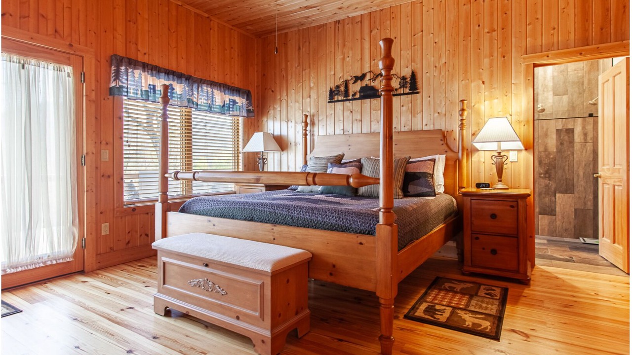 Photo of Bedroom in Whittier