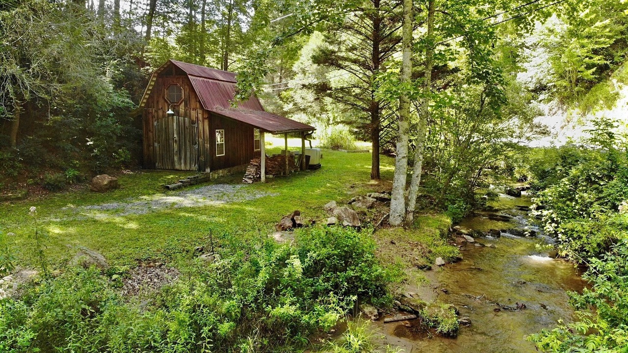 Photo of Outdoor in Sylva