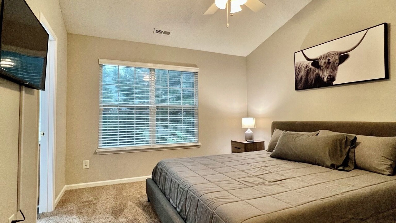 Photo of Bedroom in Harwood Lane