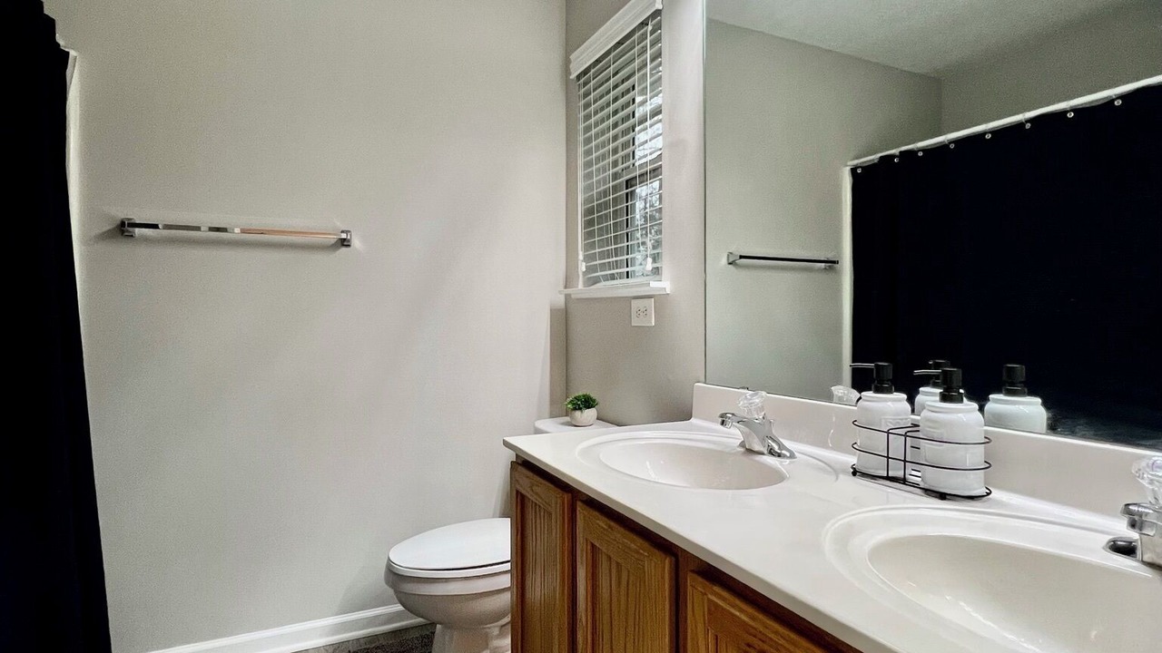Photo of Bathroom in Harwood Lane