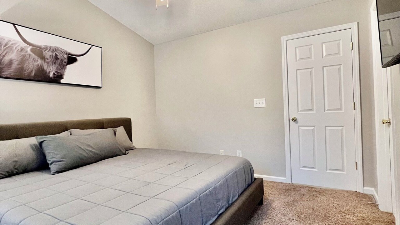 Photo of Bedroom in Harwood Lane