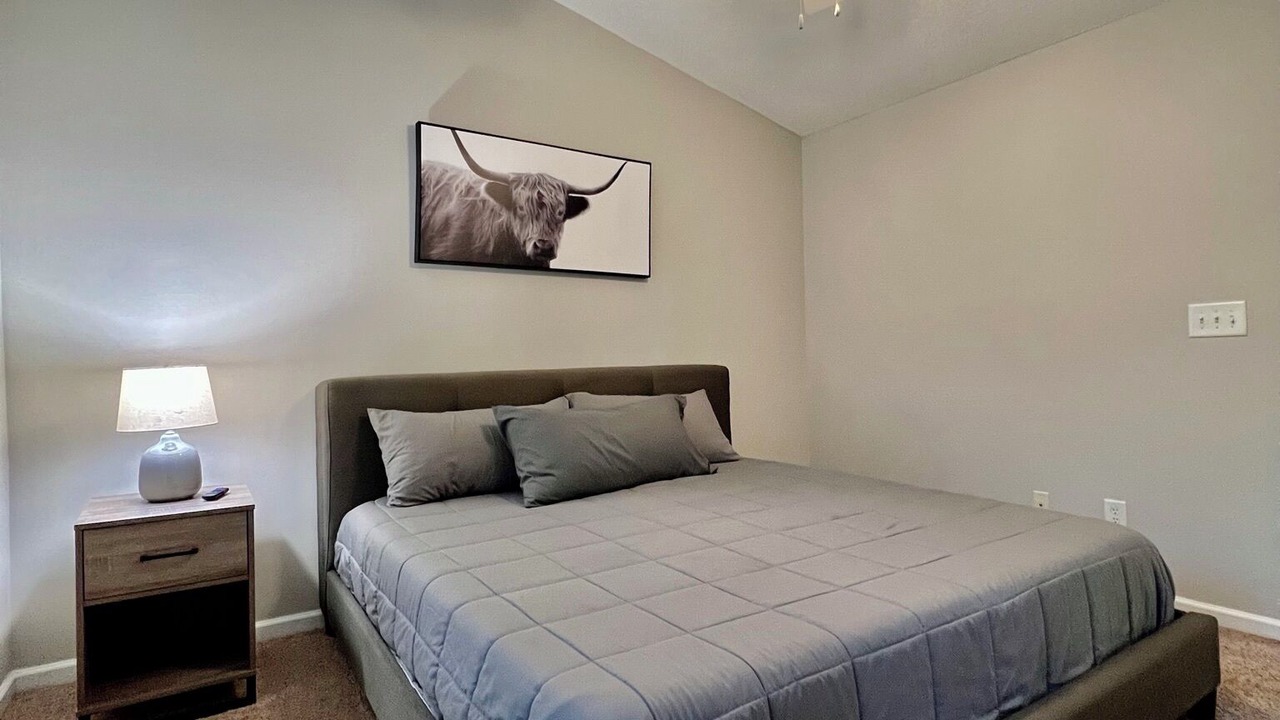 Photo of Bedroom in Harwood Lane