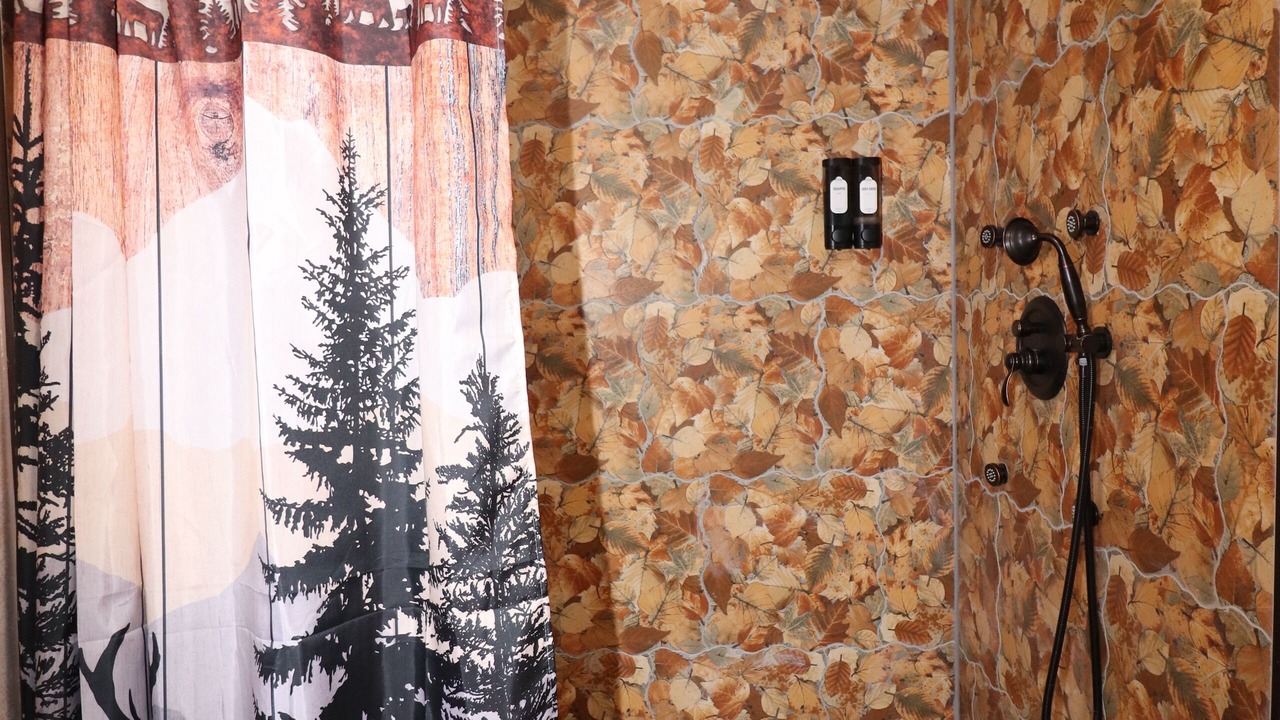 Photo of Bathroom in Newland