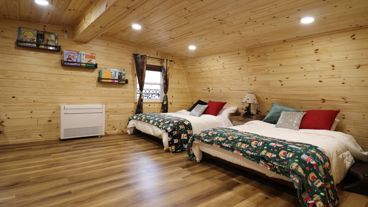 Photo of Bedroom in Newland