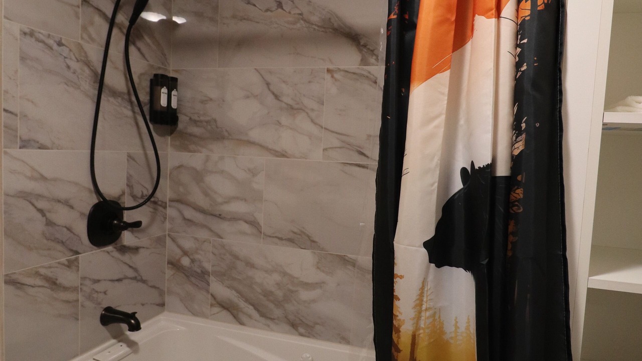 Photo of Bathroom in Newland