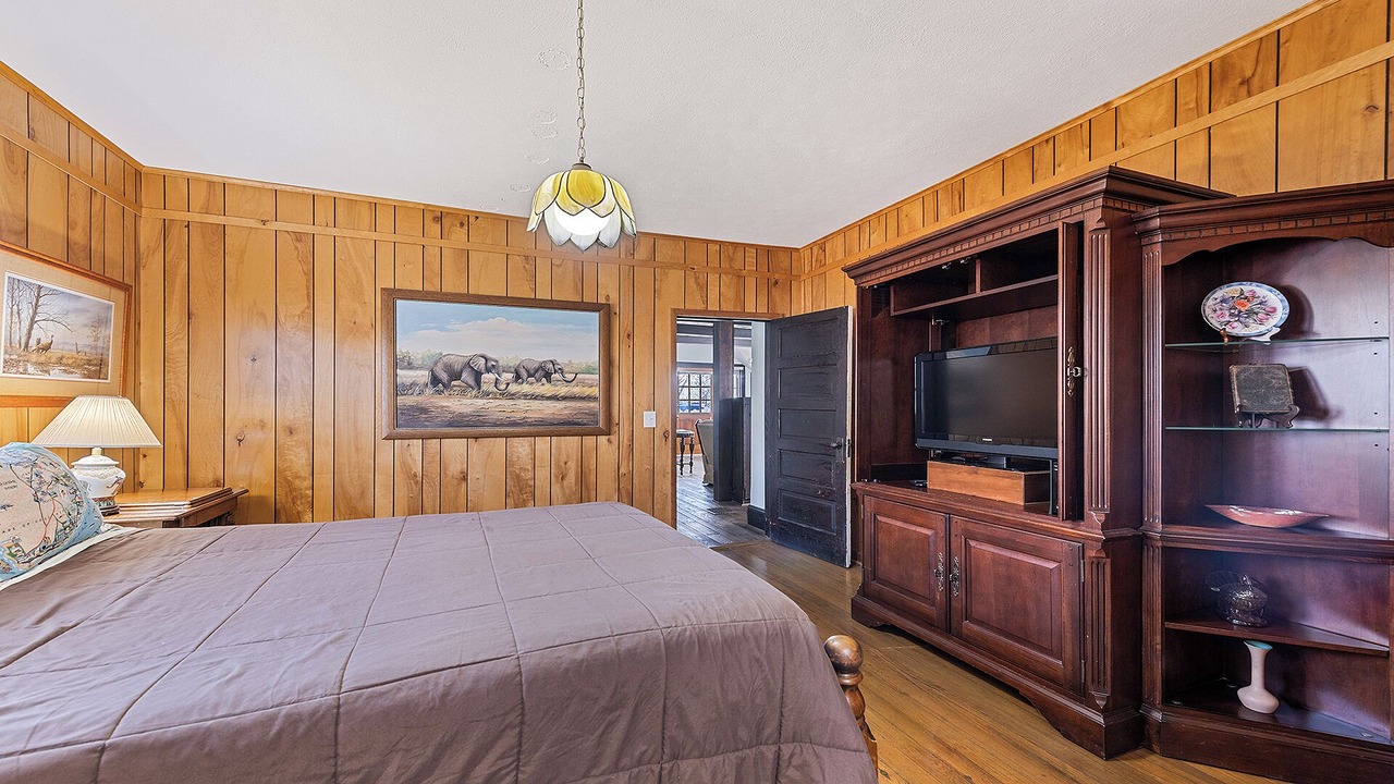 Photo of Bedroom in Lake Junaluska