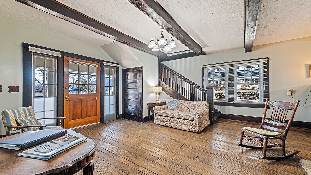 Photo of Livingroom in Lake Junaluska