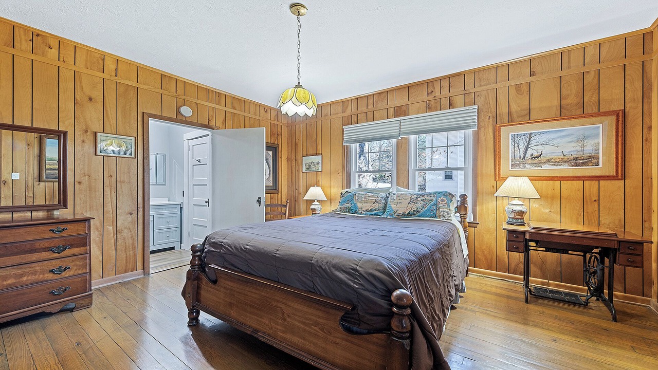 Photo of Bedroom in Lake Junaluska