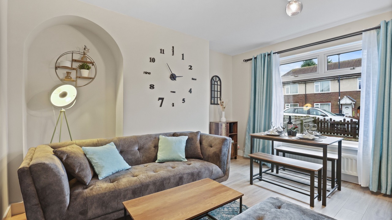 Photo of Livingroom in Newcastle-upon-Tyne