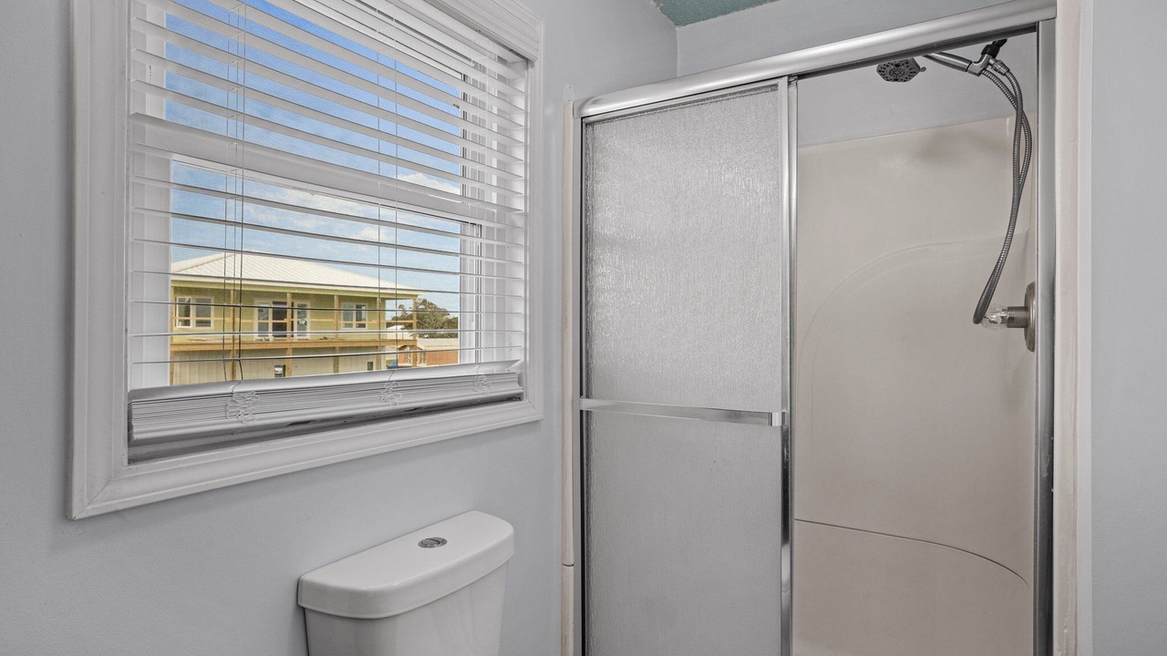 Photo of Bathroom in Harkers Island