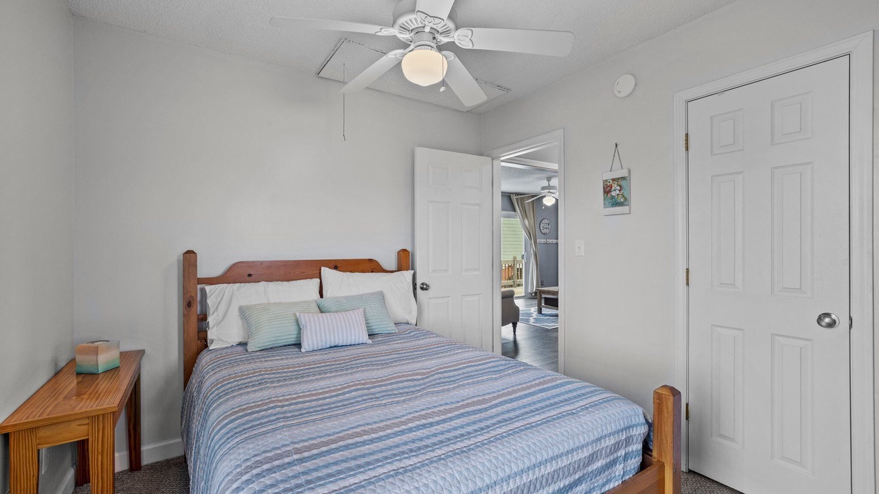 Photo of Bedroom in Harkers Island