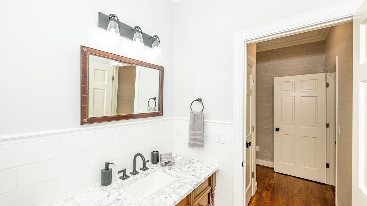 Photo of Bathroom in Sapphire
