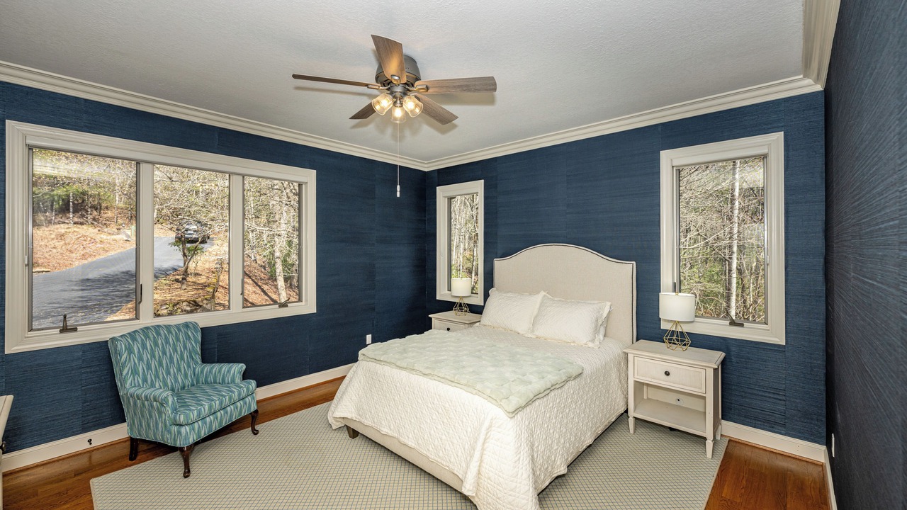 Photo of Bedroom in Sapphire