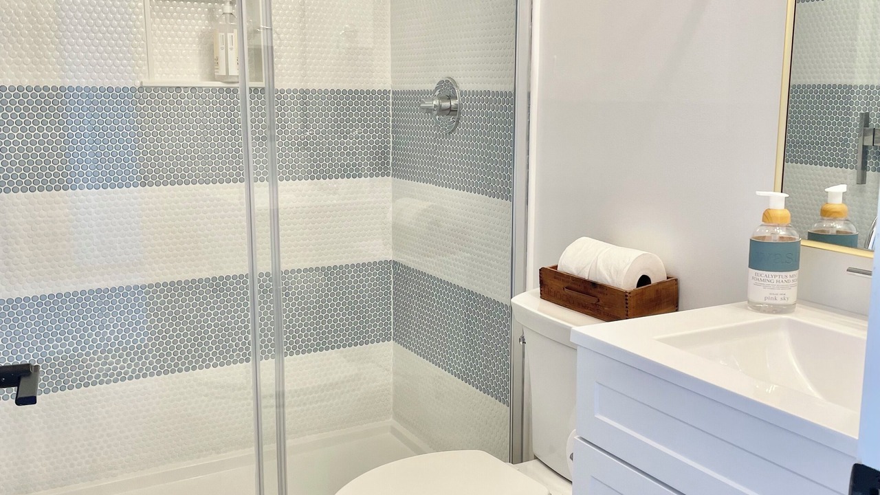 Photo of Bathroom in Nags Head