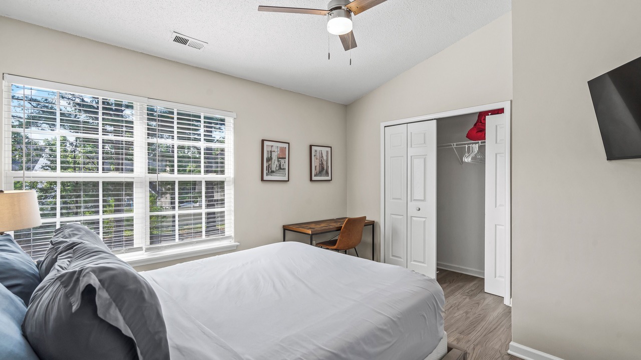 Photo of Bedroom in Harwood Lane