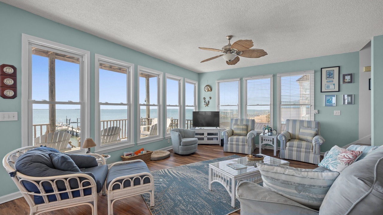 Photo of Livingroom in Harkers Island