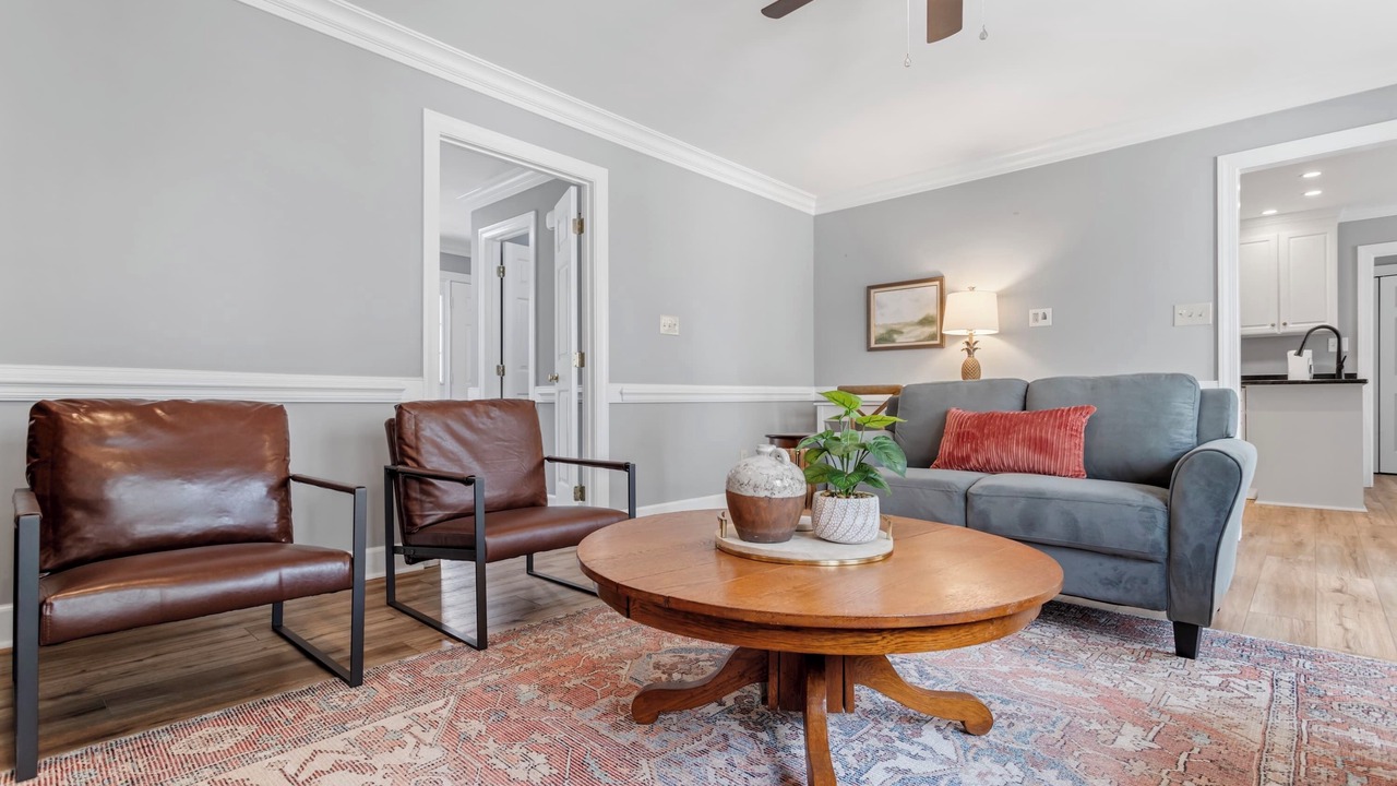 Photo of Livingroom in Cary